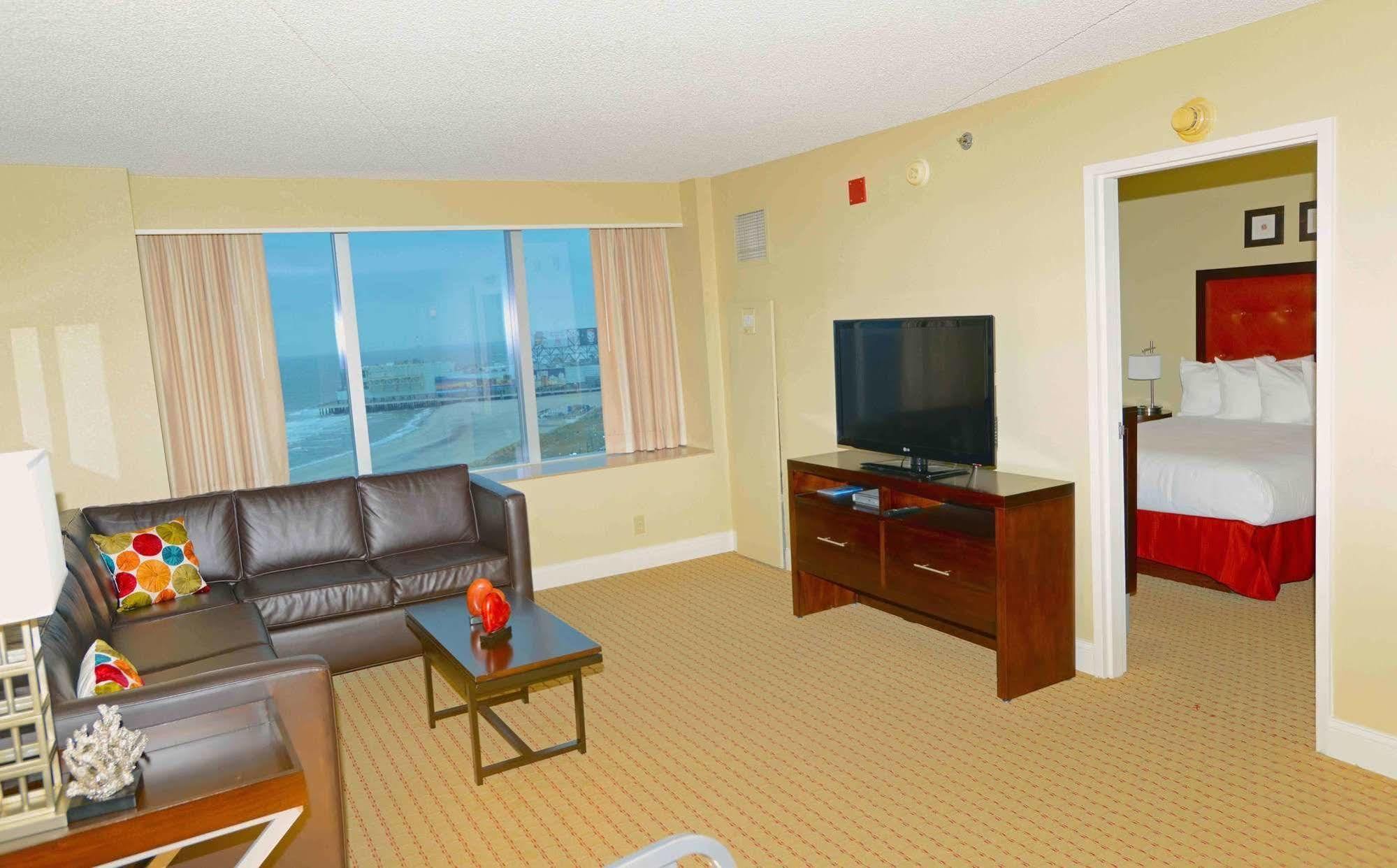 Boardwalk At Atlantic Palace Hotel 3*
